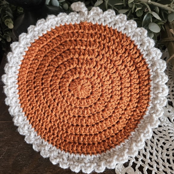 NWT Handmade CROCHET PIE Potholders! Set of 2 - Picture 4 of 7
